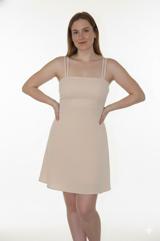Vestido Mini Minimalista Siena Elegancia en Tono Nude